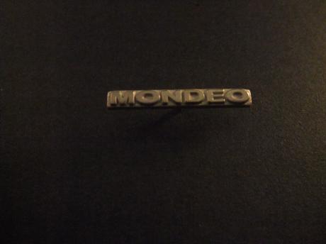 Ford Mondeo middenklasse automodel goudkleurig logo